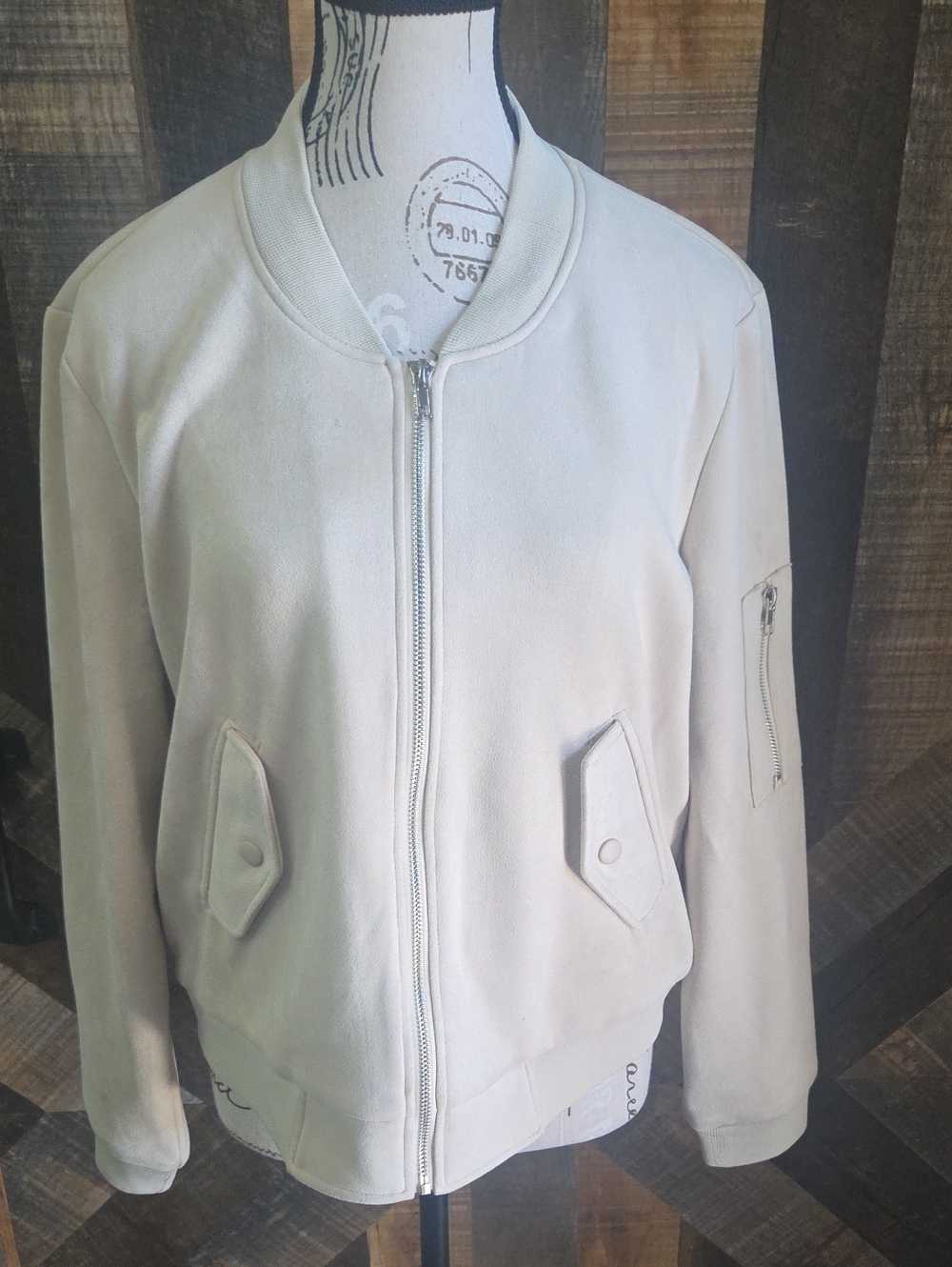 Solitaire Cream Bomber Jacket with Zip Pockets